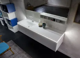 Mobile da Bagno sospeso in laccato super opaco con lavabo integrato in Corian K25 36 di Compab