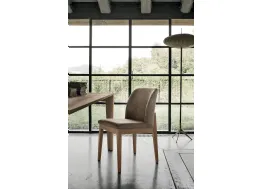 Sedia Salisburgo con struttura in legno verniciato e seduta in morbido tessuto Soft Touch Vintage di