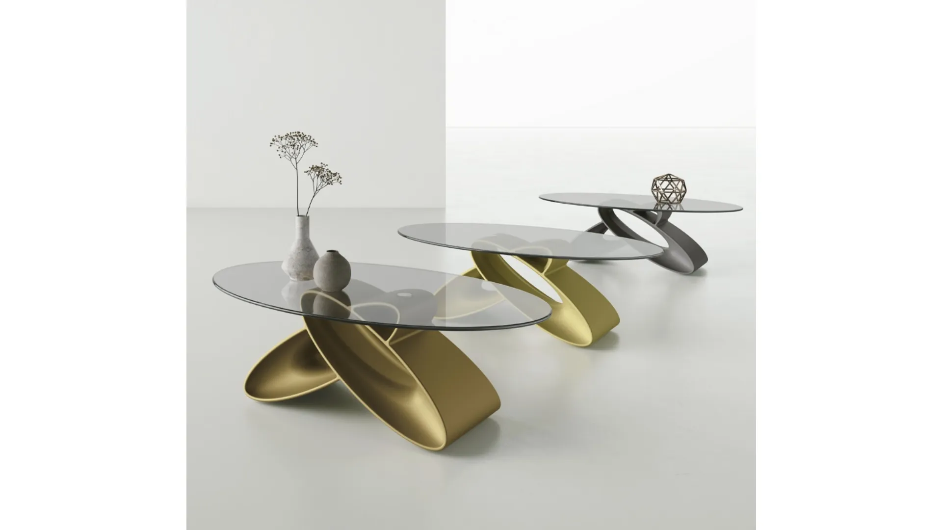 Tavolino ovale Eclipse con piano in vetro e base in poliuretano di Target Point