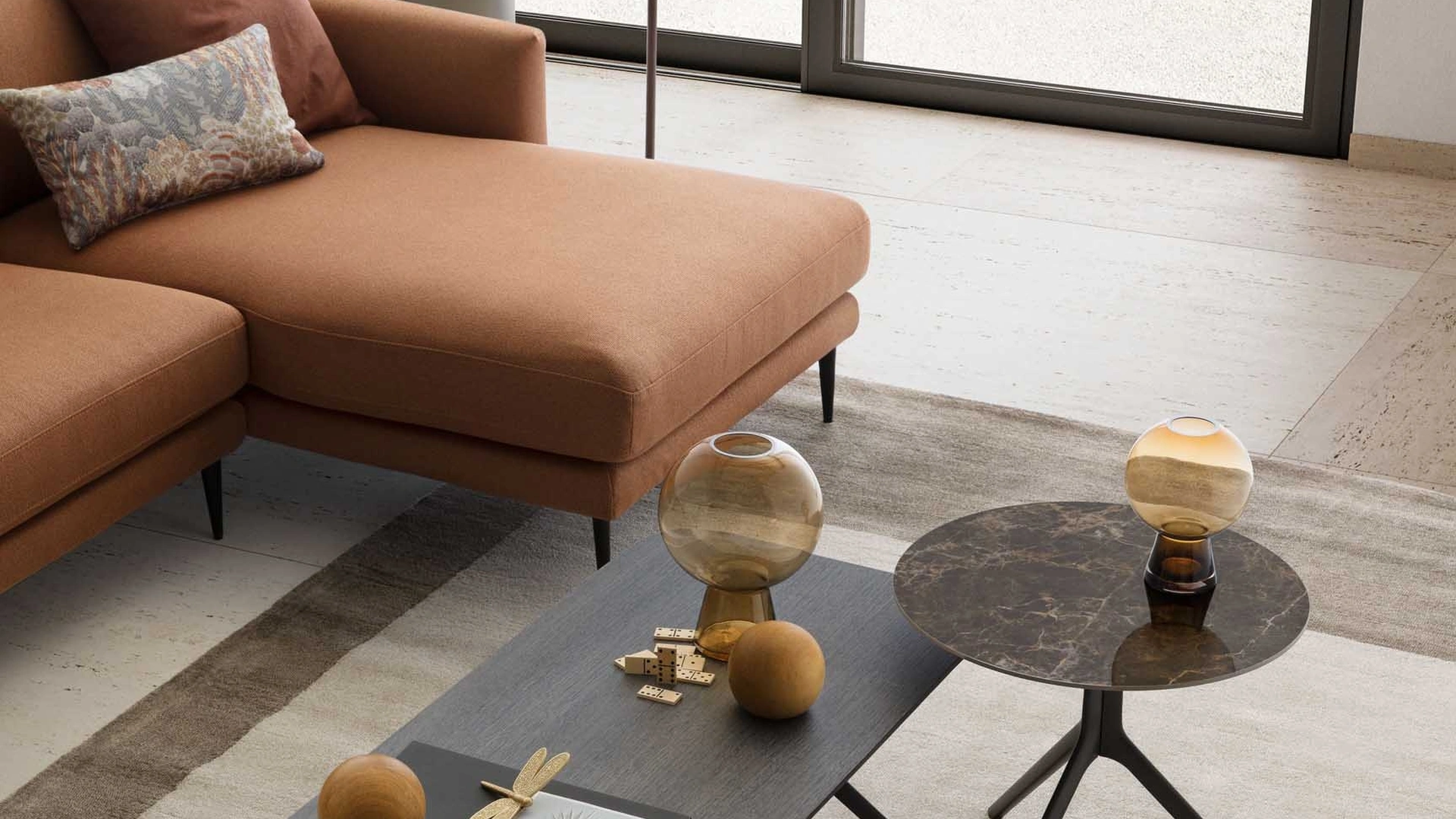 Tavolino Silky rettangolare in rovere grigio di Le Comfort