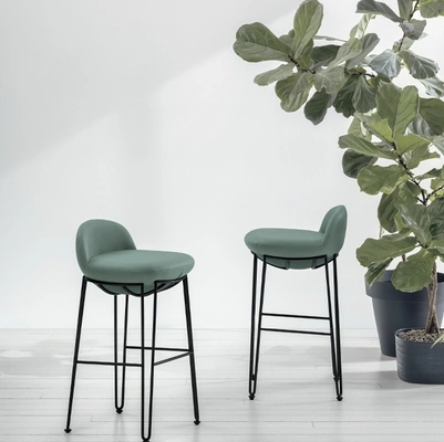 Sgabello di design Vovo Plus di Target Point