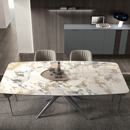 Tavolo Mikado di Tomasella