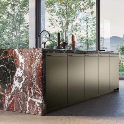 Cucina Design Antis Project 1 in laccato metallizzato Bronzo e marmo Rosso Lepanto lucido di Euromobil
