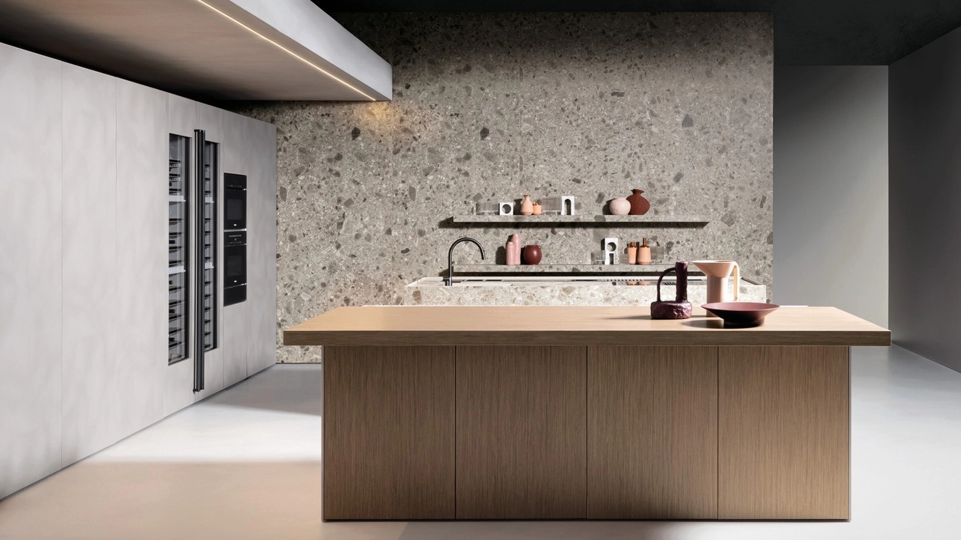 Cucina Design con isola Antis Project 5 in Wood caneté plus Brown di Euromobil