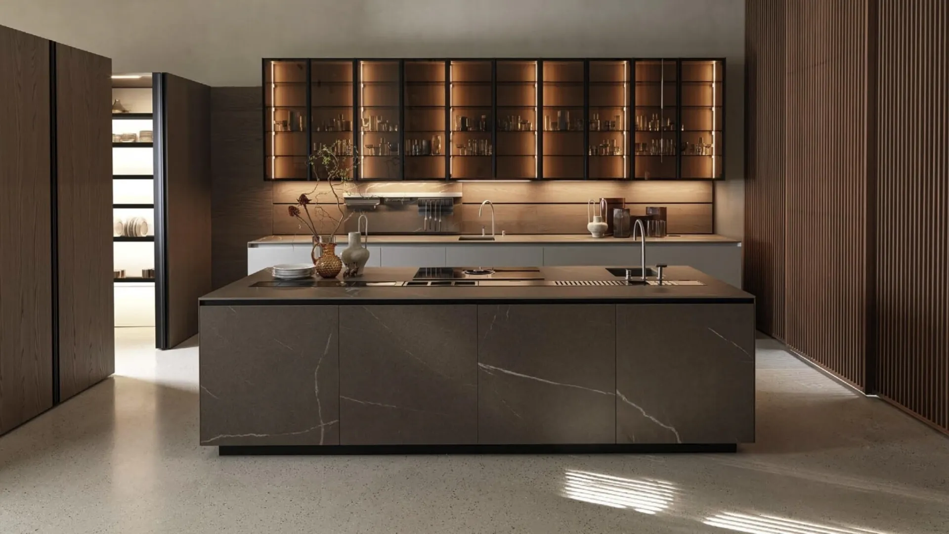 Cucina Design con isola Telero Project 4 in gres di Euromobil