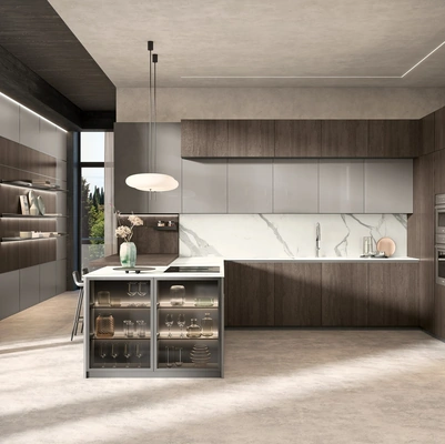 Cucina Moderna con penisola Bera 11 in rovere e laccato di Lube