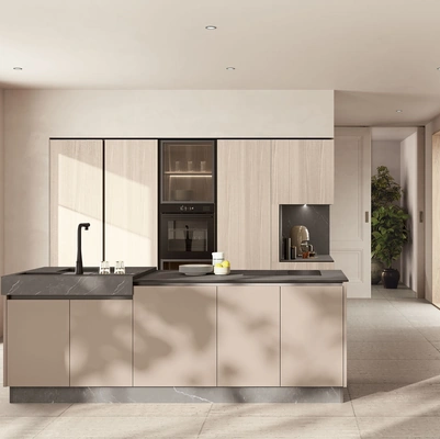 Cucina Moderna Maxima con isola di Creo