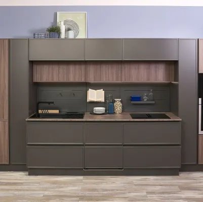 Cucina Moderna Rewind lineare Frassino Creta e laccato opaco Carruba di Creo