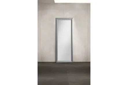 Specchio con cornice in legno rivestita in carta con finitura argento Astrakan di Unico Italia