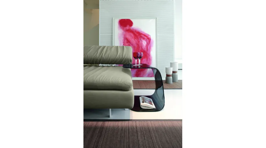 Tavolino di design in vetro curvato fumè Beside di Tonin Casa