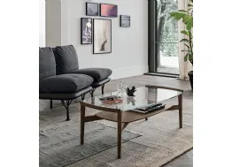 Tavolino in vetro Bloom con struttura in rovere carbone e top in vetro di Tomasella
