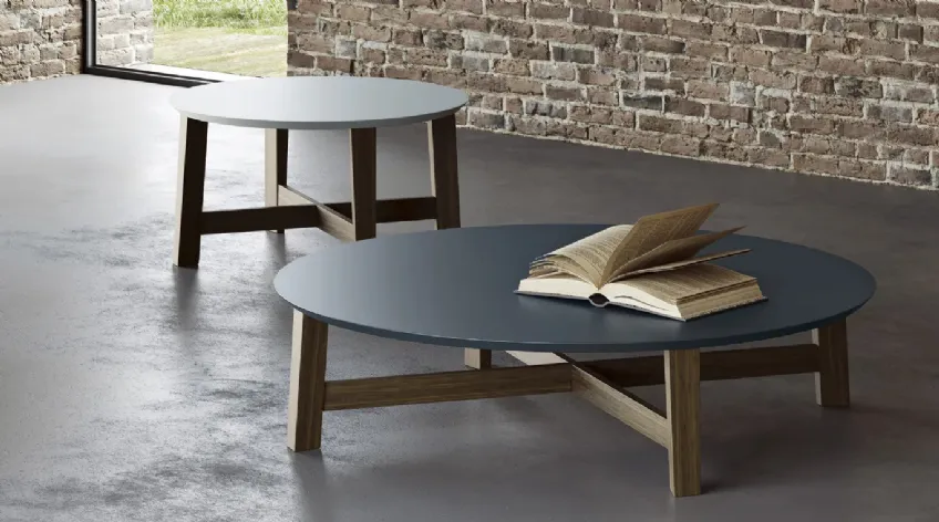 Tavolino rotondo in legno con top in MDF Evan di Doimo Salotti