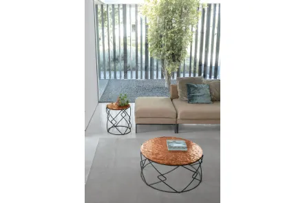 Tavolino rotondo Drum con top in vetro ondulato e base in metallo verniciato di Target Point