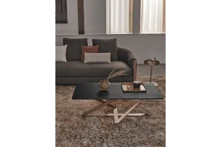 Tavolino Millennium Coffee Table con piano in legno e base in acciaio laccato di Bontempi
