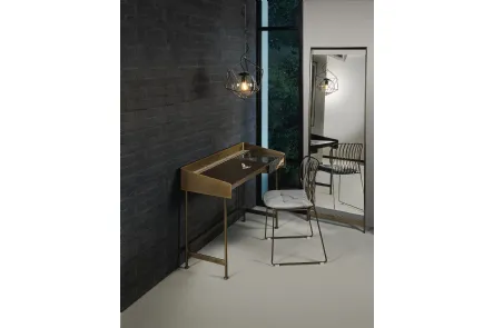 Scrittoio Secret con top in legno e marmo, fascia esterna rivestita in cuoio e struttura in acciaio di Bontempi