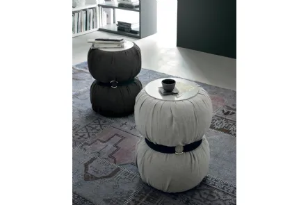 Tavolino Guccino con top in laccato e rivestimento in tessuto di Tomasella
