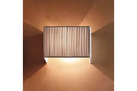 Lampada in tessuto plissettato Applique Tao Plisse di Adriani e Rossi