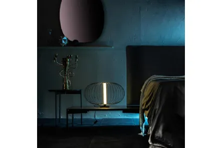 Lampada da tavolo Mizar in acciaio verniciato di Stones
