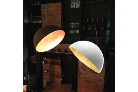 Lampada a sospensione inclinata in metallo verniciato bianco o nero Nemo Degree di Adriani e Rossi