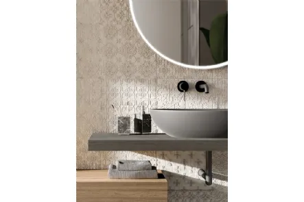 Mobile da Bagno sospeso Composizione B11 in Rovere massello di Devina Nais