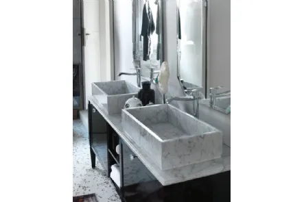 Mobile Bagno da appoggio in laccato lucido con doppio lavabo in marmo bianco di Carrara DIAMANTE DM25 di Compab