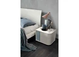 Comodino Bold in Olmo Artico laccato Nuvola di Maronese Acf
