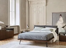 Letto Abbraccio con cuscini testiera in tessuto imbottiti di Sangiacomo