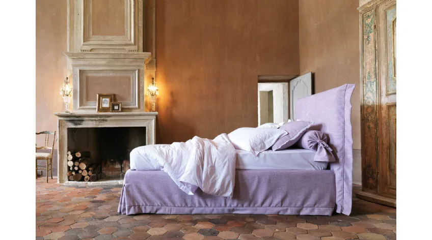 Letto moderno con testiera Chloè Romantic di Noctis