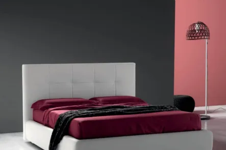 Letto in tessuto trapuntato con testiera Essential di Bside