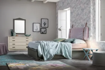 Letto con contenitore e testiera a cuscino con cinghie di cuoio Everyday Helios di Callesella