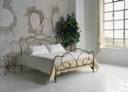 Letto in ferro battuto con testiera Fantasy di Bontempi