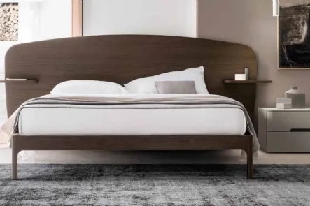 Letto moderno finitura Matwood Dark con testiera Nashi di SantaLucia