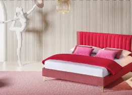 Letto in tessuto con testiera trapuntata Phlox di Le Comfort