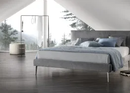 Letto elegante in tessuto con testiera Sander di V&Nice