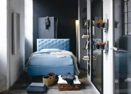 Letto in ecopelle con testiera capitonnè e contenitore So Ever di Noctis