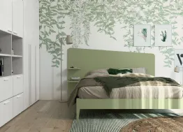 Letto matrimoniale con testiera  Volo Edge Plus con giroletto Nettuno finitura Oliva di Colombini Casa