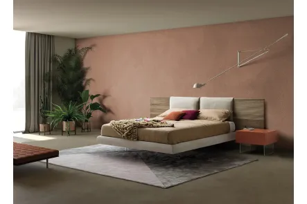 Letto in legno di Rovere Zen Soft con testiera sospesa arricchita da due cuscini imbottiti di Devina Nais