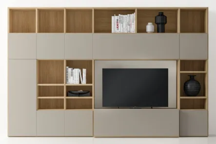 Libreria in laccato opaco e finitura Matwood Honey con vano porta TV Composizione PTG319 di SantaLucia