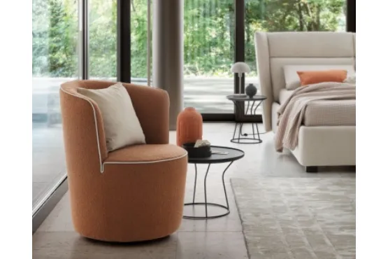 Poltroncina di design in tessuto Le Midì di Desirèe