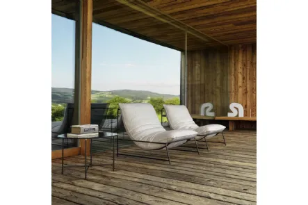Poltrona di design in tessuto imbottito con struttura in tondino metallico Rito di Desirèe