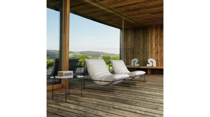Poltrona di design in tessuto imbottito con struttura in tondino metallico Rito di Desirèe