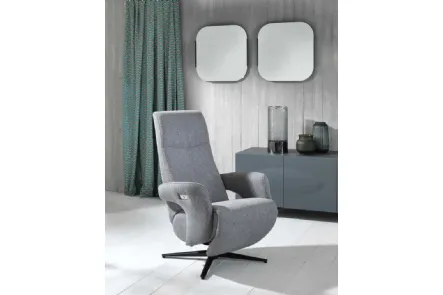 Poltrona relax Z001 in tessuto con base in metallo di Stones