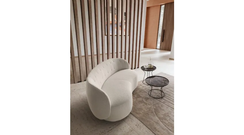 Divano lineare Moby Loveseat in tessuto di Le Comfort