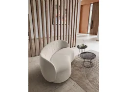 Divano lineare Moby Loveseat in tessuto di Le Comfort