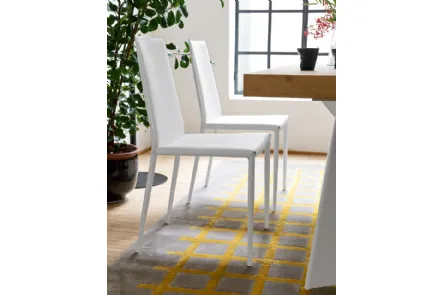 Sedia in cuoio rigenerato con struttura in metallo bianco opaco Boheme di Connubia