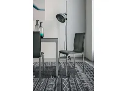 Sedia Glamour new con struttura in metallo verniciato e seduta imbottita e rivestita in tessuto di Target Point
