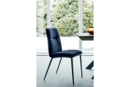 Sedia Luna in tessuto imbottito con gambe in metallo antracite di Sedit