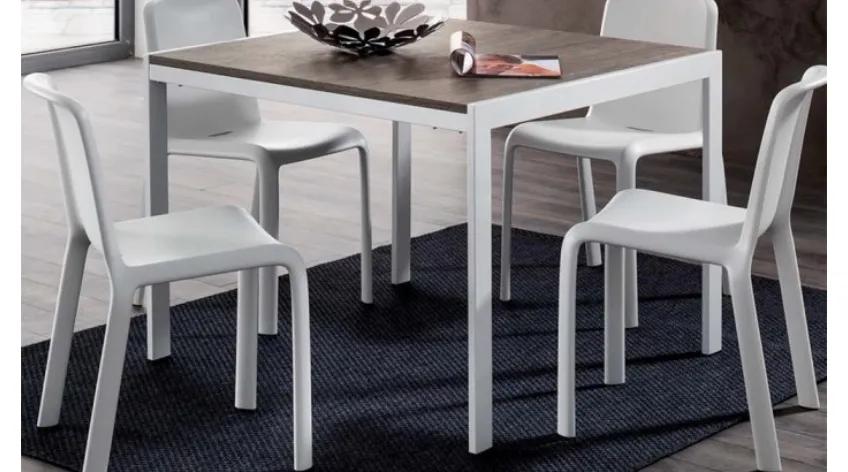 Sedia in plastica bianca Snow di La Primavera