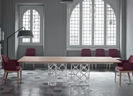 Tavolo allungabile Majesty con piano in legno e base in acciaio laccato di Bontempi