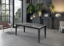 Tavolo allungabile in ceramica su vetro temprato con gambe in metallo verniciato Ceramica 02 di Stones
